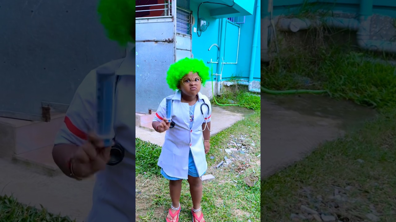 Chote Doctor Ko Dekh Kar Sab ne Dar gai 💉😱🤪🤗🤣 