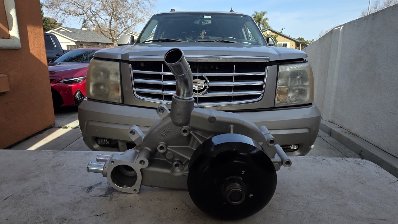 Замена водяного насоса в Cadillac Escalade