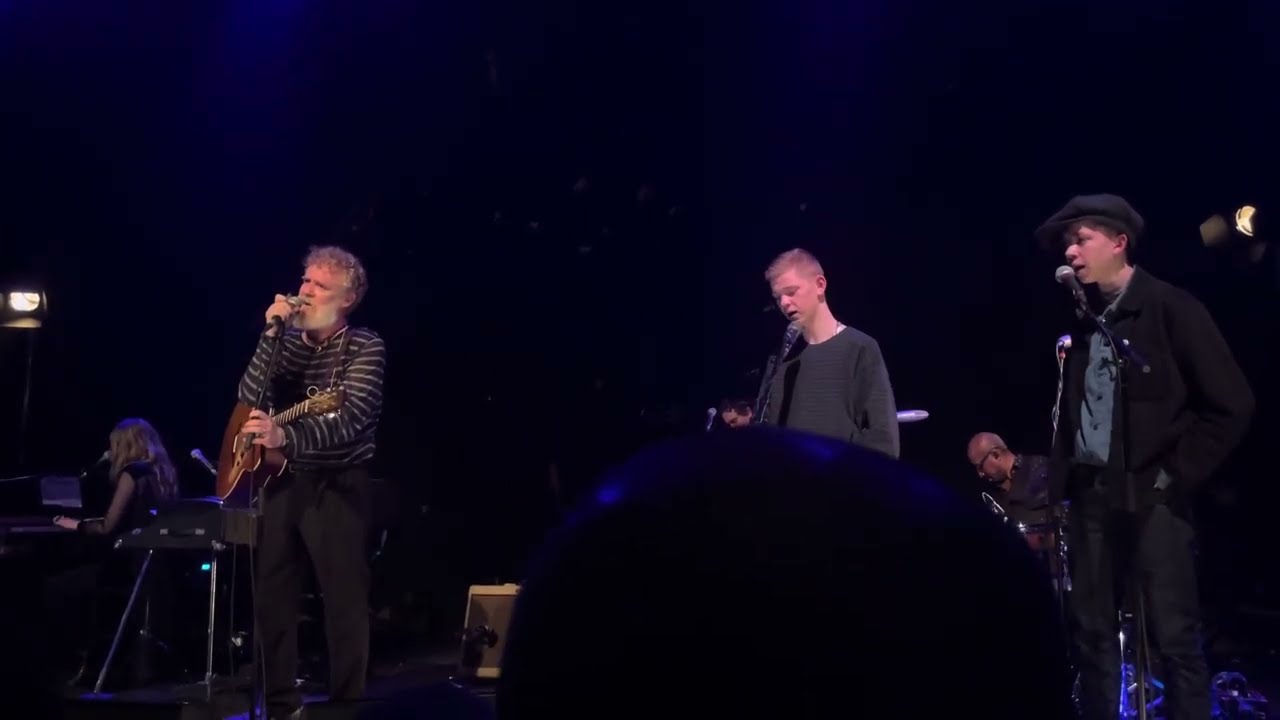 Glen Hansard w/Felix & Tom Doran „Fairytale of New York“ (Pogues Song) Vicar Street Dublin 13.12.23