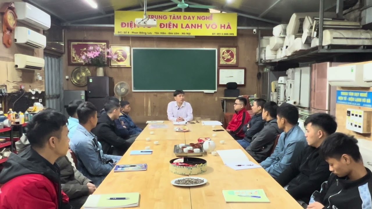 Khai giảng khóa học điều hoà đầu xuân năm mới.