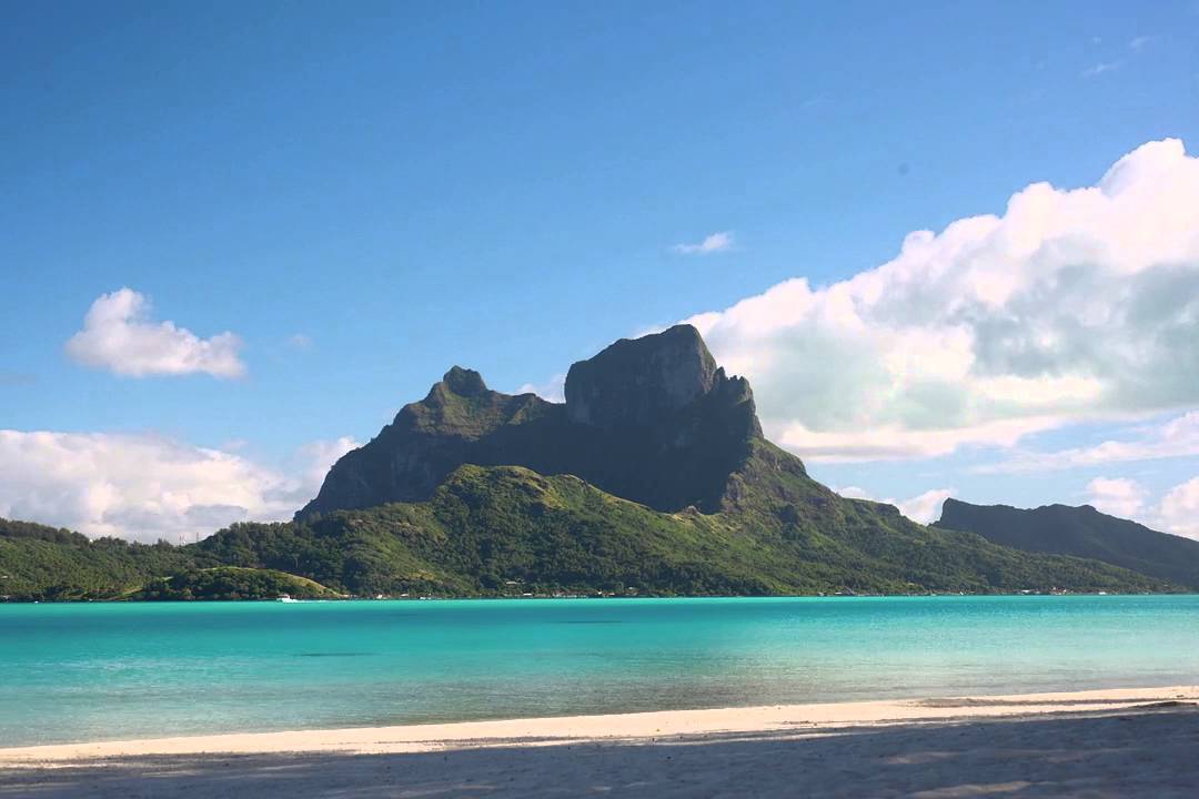 5- Bora Bora Mount Otemanu Tight