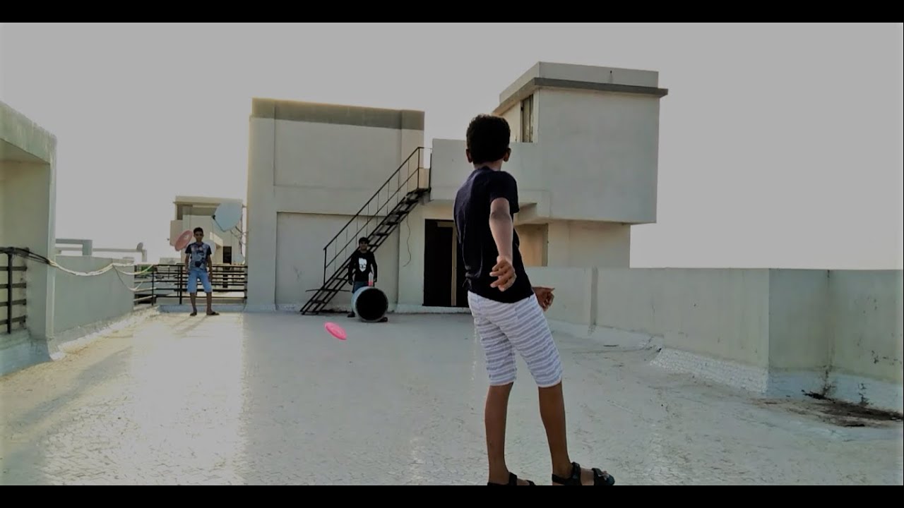 Frisbee Trick Shots | Quick Bros