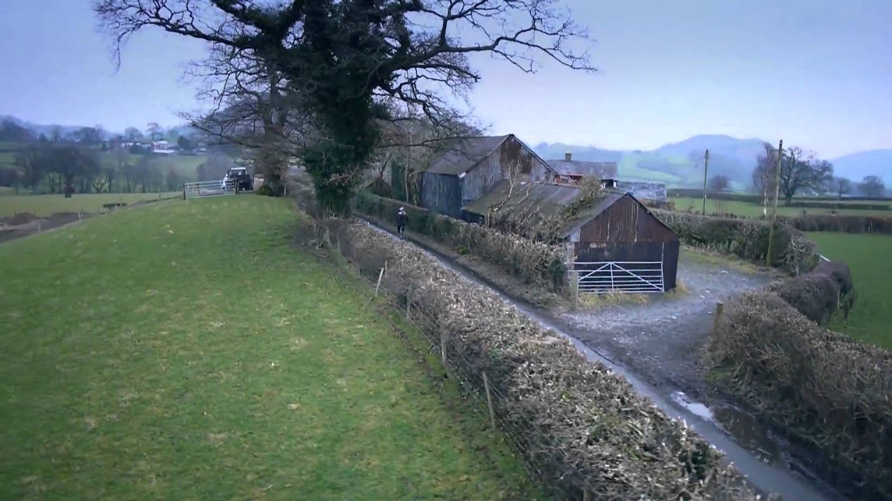 Aerial Filming Showreel 2013: Circuit Pro Video Production