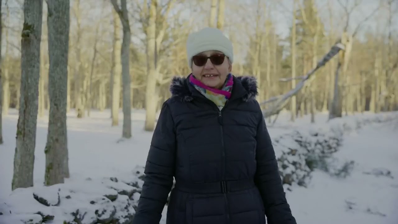 Astra Ait majandab Saaremaal Kuke külas 6,4 ha puisniitu ja hoiab kõrgel igaühe loodushoiu sõnumit.