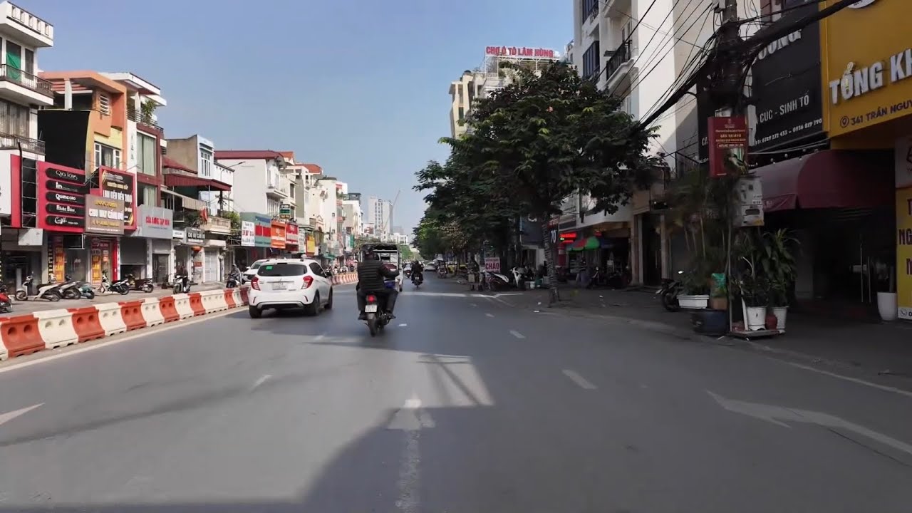 Tiếp khách Trung Quốc và cảnh đường phố 6/12/2025
