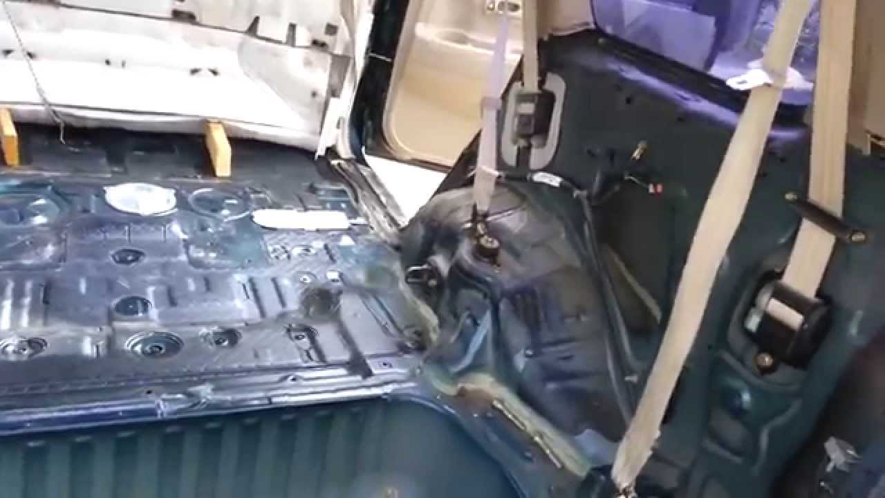 Tearing out Honda Odyssey carpet and panels