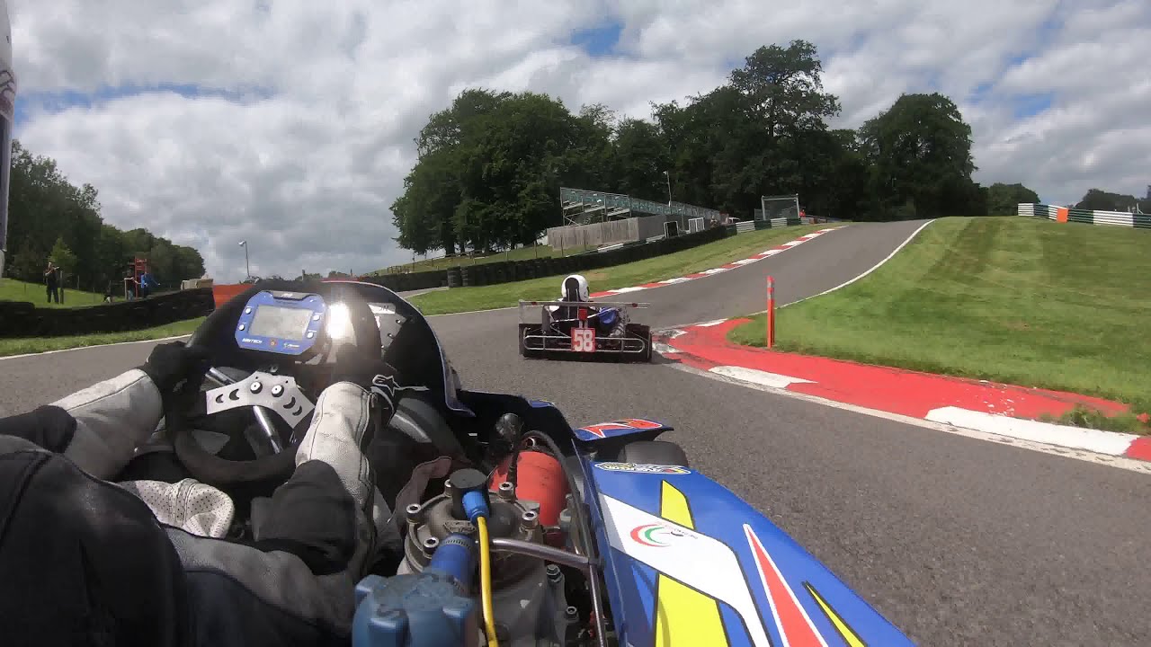 DEA 250 Superkart #4 - 30th to 6th Place @ Cadwell Park (4K)
