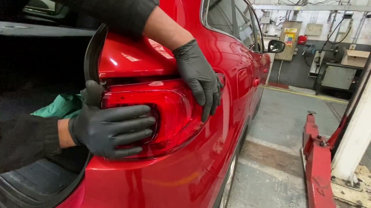 #Renault #Kadjar #Rear #Brake #Light #Outer #Lens #Replacement Guide #youtubehighfive 
