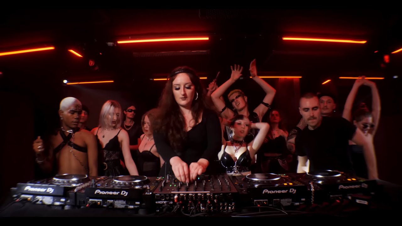 KIM VALMOUNT - SENTIMENTAL RAVE