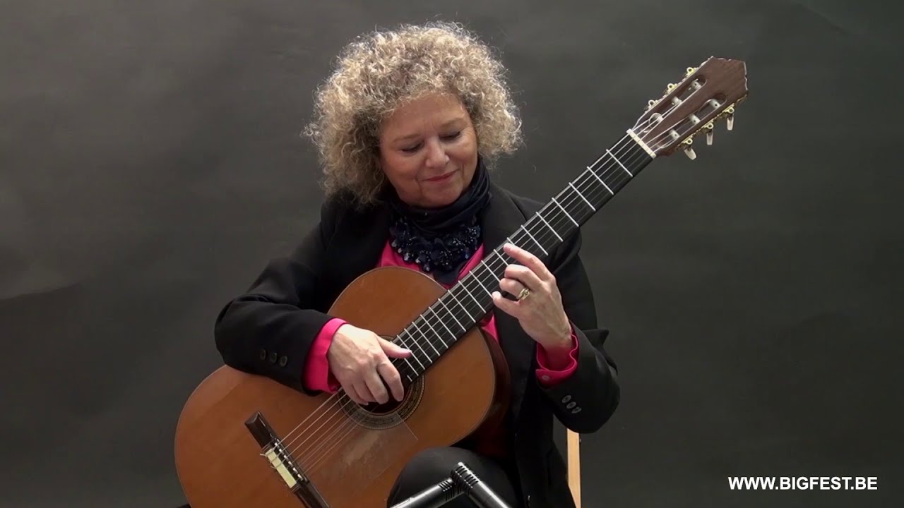 Valérie Duchâteau - Brussels International Guitar Festival & Competitions 2020 - Advent Season