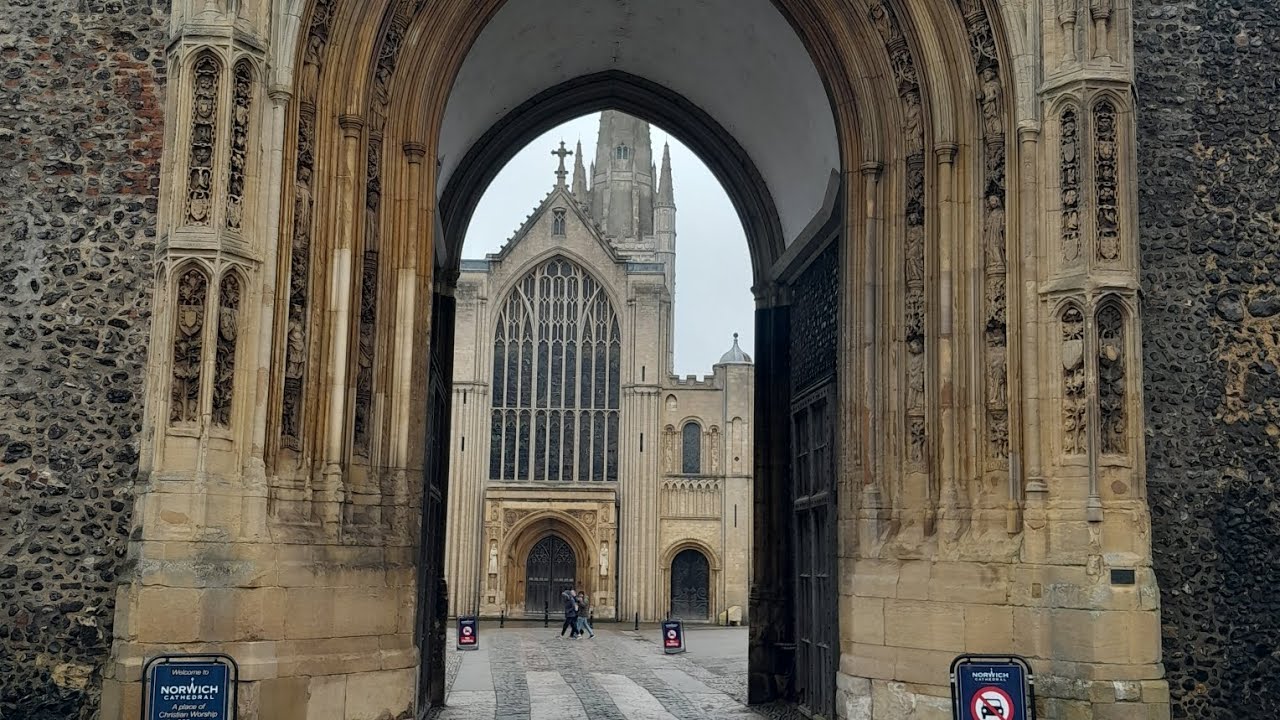 Day trip to Norwich Market, Cathedral and City Centre 