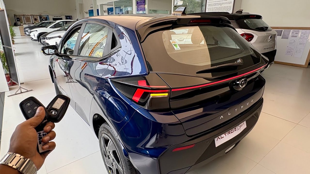 New Tata Altroz Facelift 2025 Accomplished S Model Petrol Review Features & On-road Price