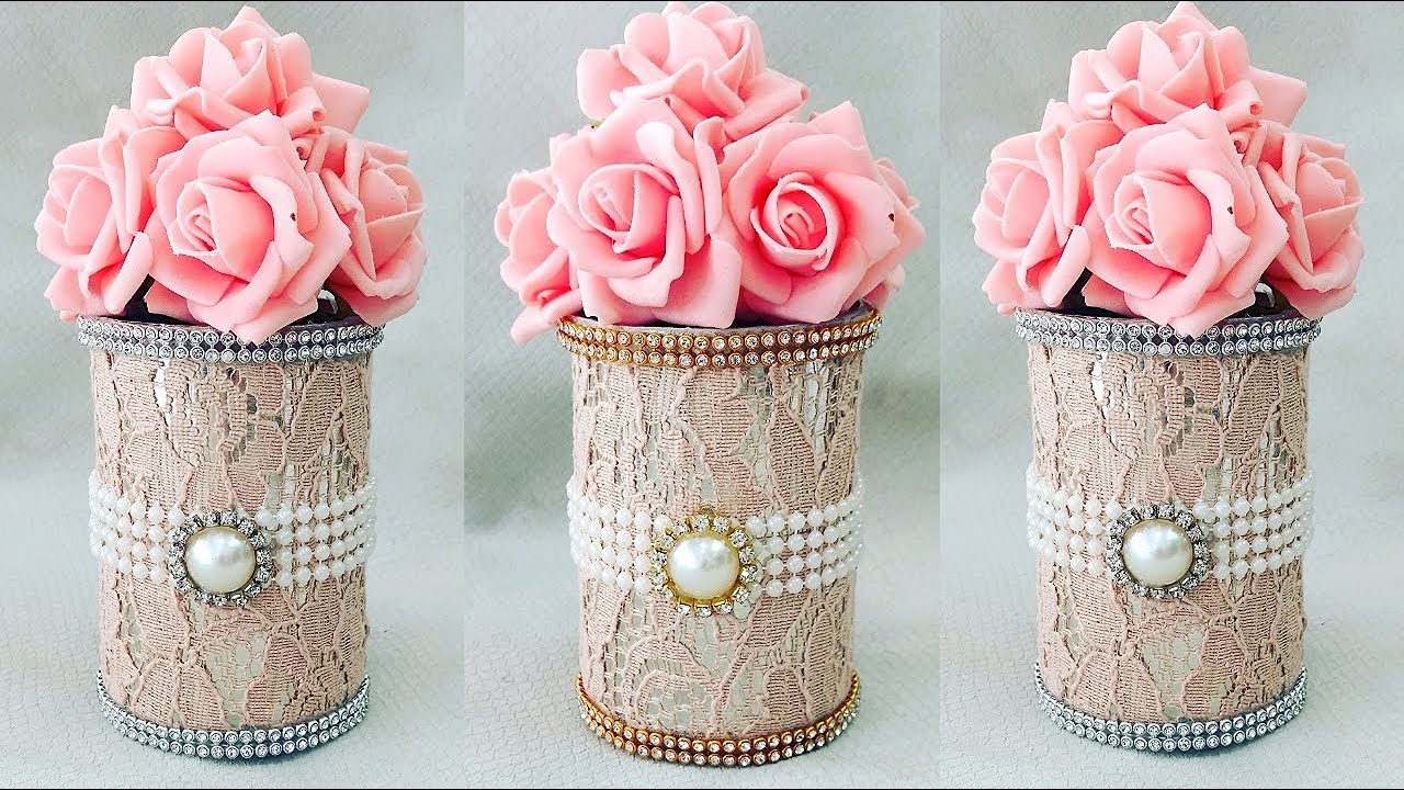 Latinha decorada com RENDA STRASS E MANTA DE PÉROLAS LEMBRANÇA DE CASAMENTO E FESTAS