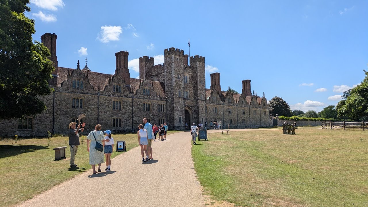 KNOLE HALL: 600 year old grand house in the Kent sunshine. Grand hall and ancestral Sackville home