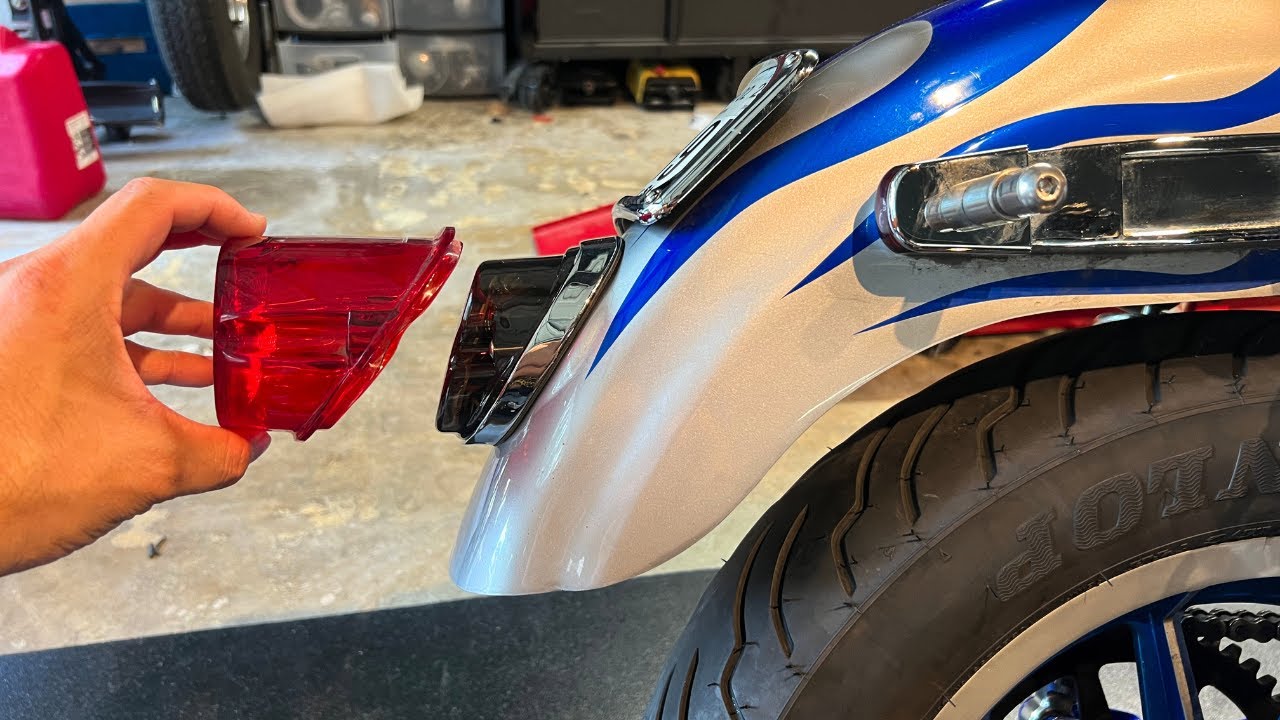 Переделка заднего фонаря Harley старого образца в новый на FXR
