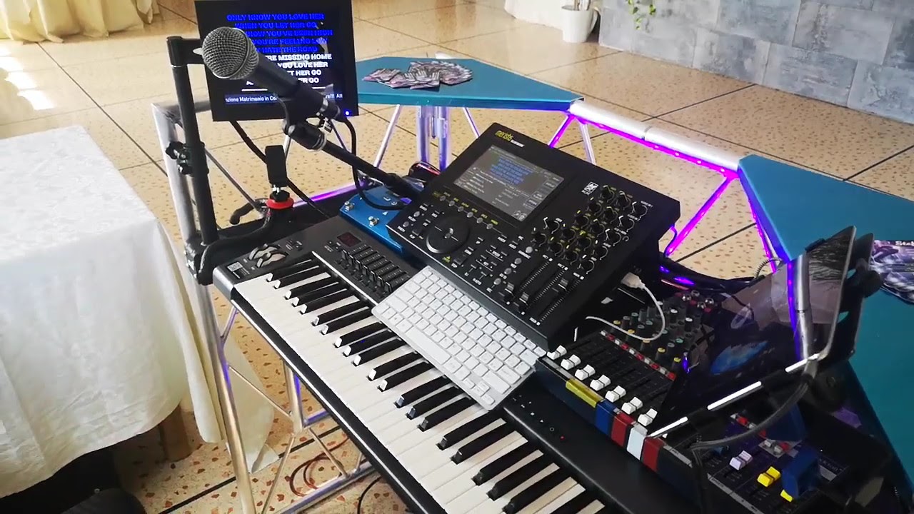 SET MATRIMONIO POSTAZIONE  ADJ , MERISH 5 , KARAOKE , DJ ,