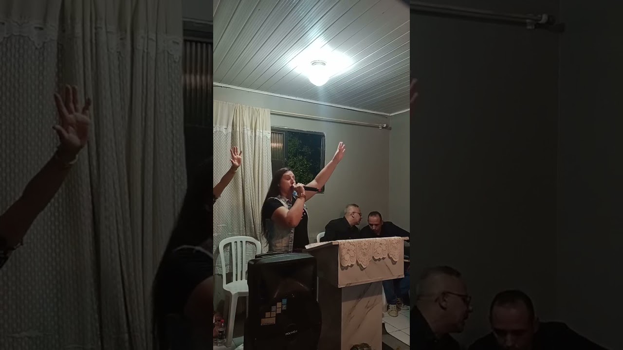 JESUS ESTÁ PASSANDO EM TUA CASA SOMENTE CREIA NO PODER DE DEUS OH GLÓRIA A DEUS 🙏🔥