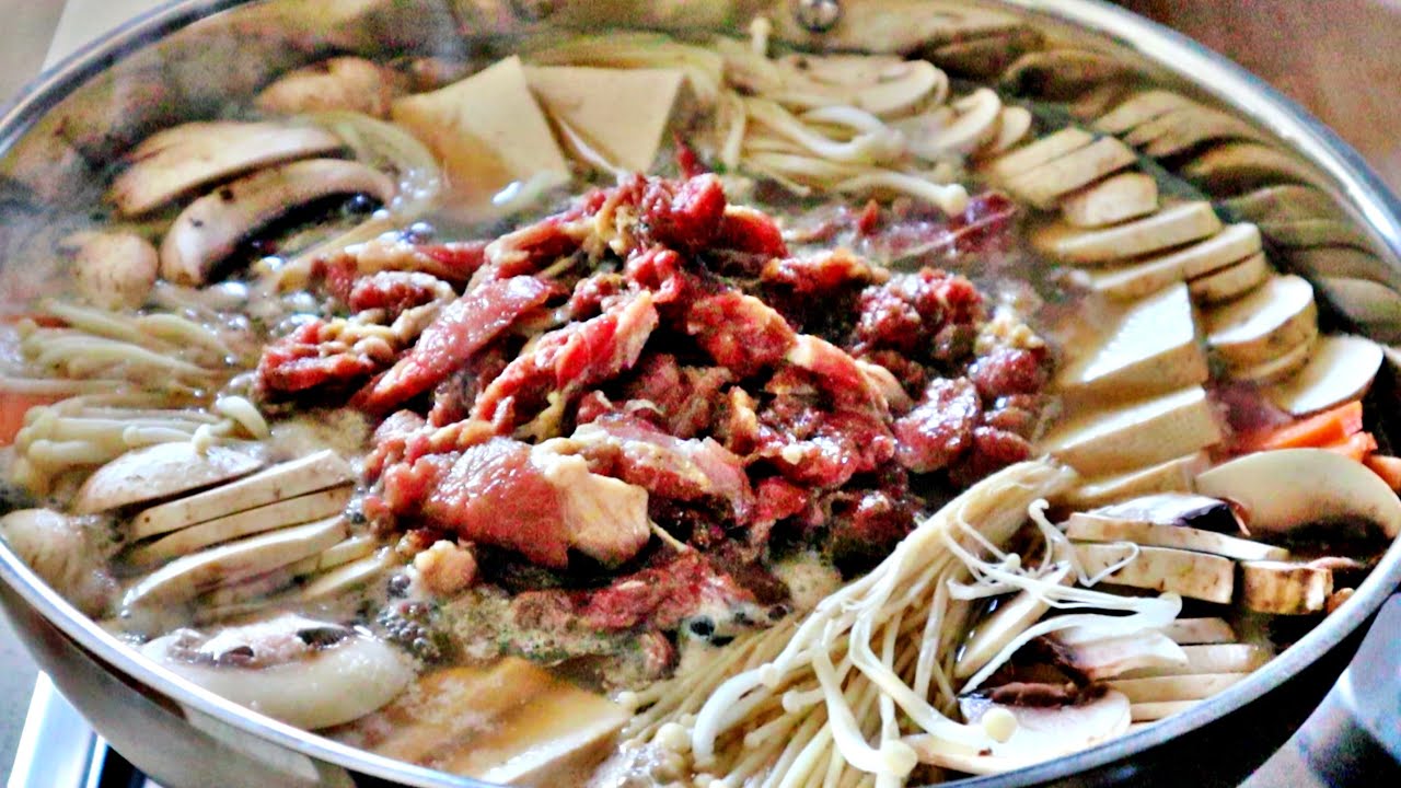 Bulgogi Jeongol(불고기전골,Korean Beef Hot Pot) | Korean Winter Comfort Food | Korean Bulgogi Stew | 韩国料理