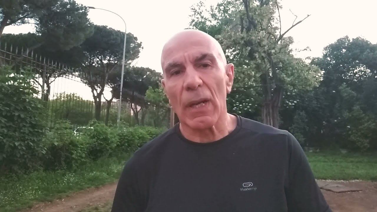 Plank su panca inclinata