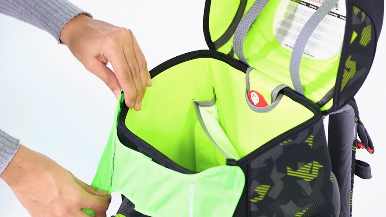 Wie befestige ich das Neon Pull-Over am Schulranzen-Modell CLOUD richtig?