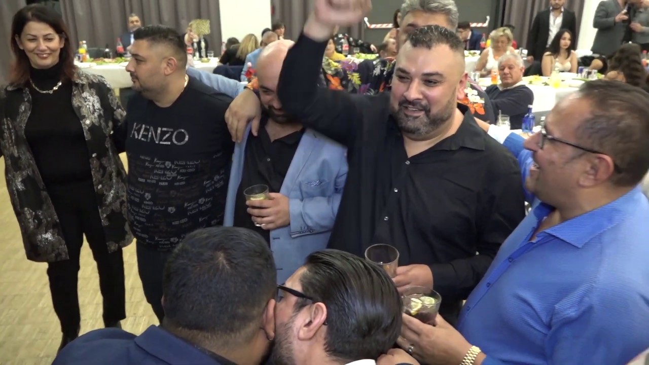 VELIKA SVADBA KOD GAZDA GORANA IZ MINHENA.MLADENCI ZORAN I DEBORAH.VIKI MILJKOVIC I NIKOLA AJDINOVIC