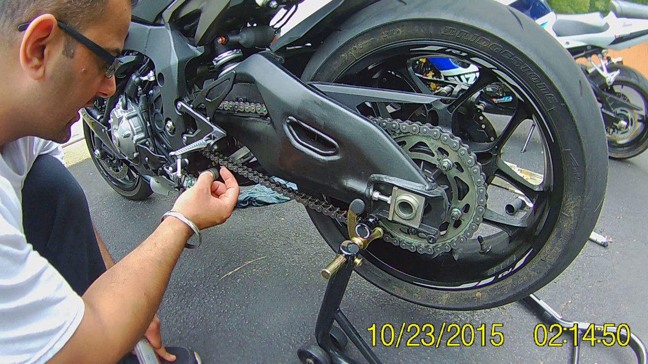 2015-2017 YAMAHA R1 CHAIN ADJUSTMENT