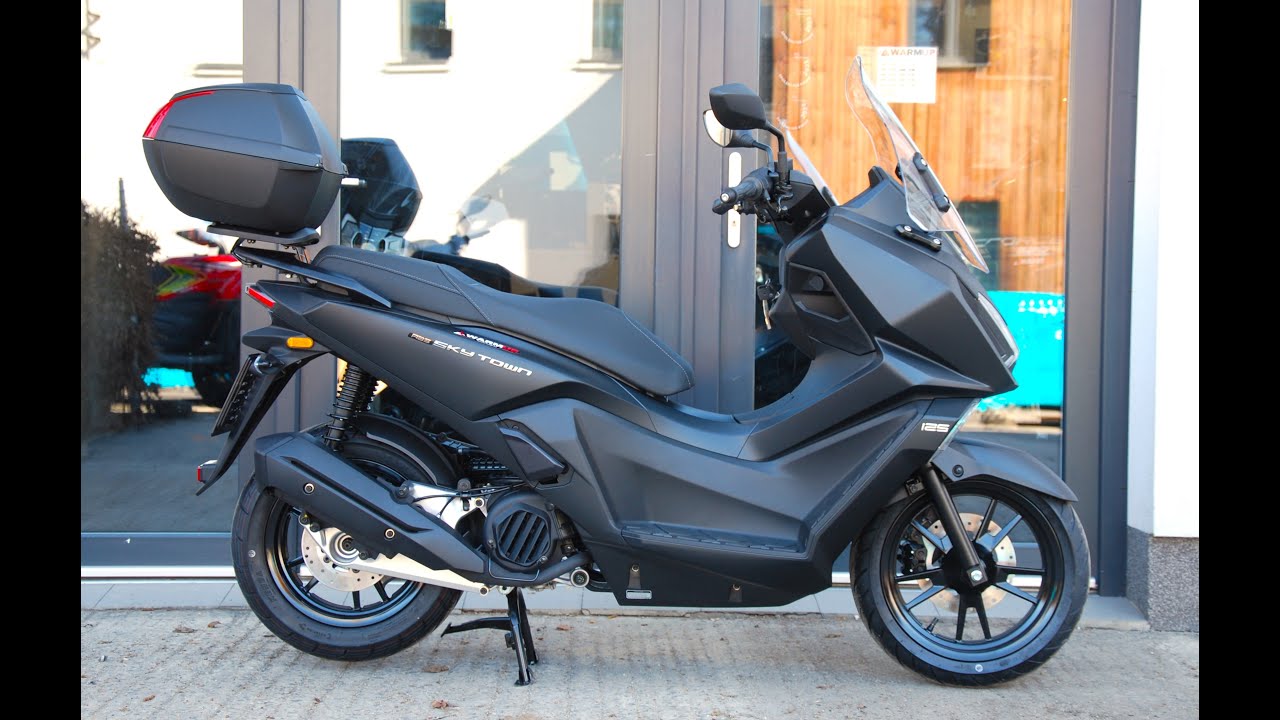 Kymco SKY TOWN 125i ABS - WARMUP