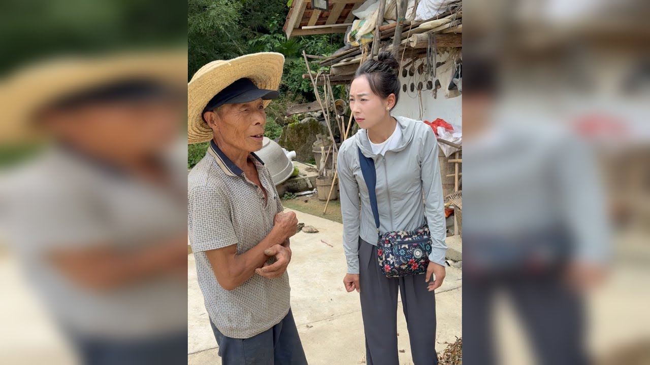 农村老两口，他们相互依靠，不争不吵，岁月虽然在他们的脸上刻下了痕迹，但有最好、最善良的人陪伴，粗茶淡饭，也能嚼出甘甜。