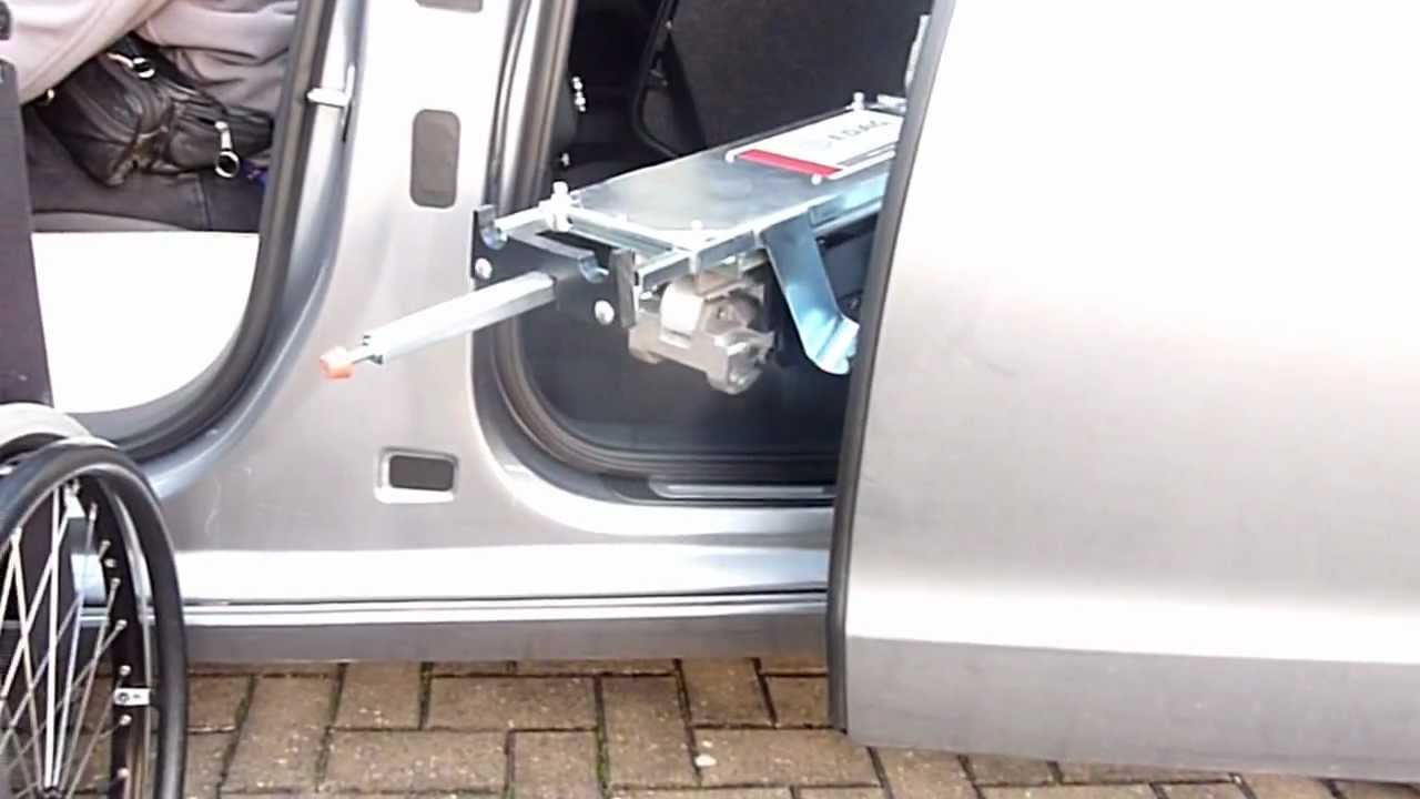 EDAG Rollstuhlverladehilfe Audi A6 Teil2