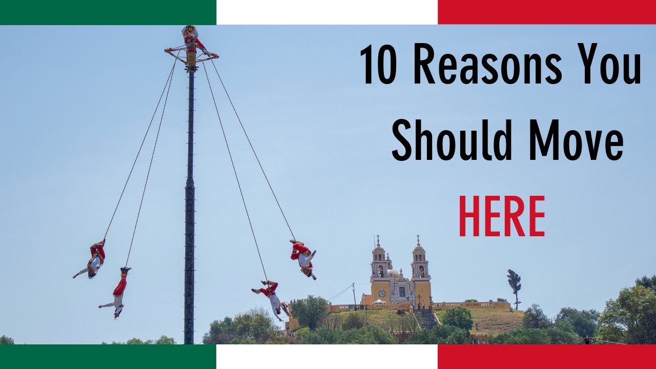 10 Reasons You Should Move to THIS Magical Town in Mexico // Con Subt&iacute;tulos