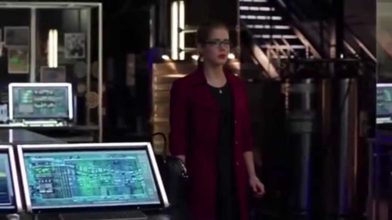 Felicity Smoak Diamonds Are a Girl's Best Friend (Raylicity)