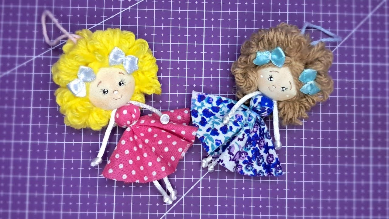 Como Fazer Chaveiro Mini Bonequinha De Fuxico Usando Retalhos E Cordão Simples E Fácil De Fazer 