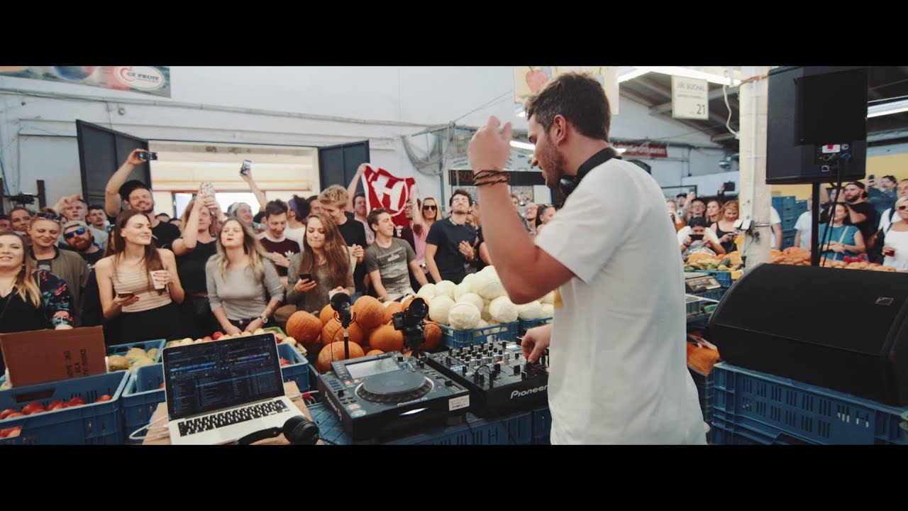 Netsky @ Hole&scaron;ovick&aacute; tržnice