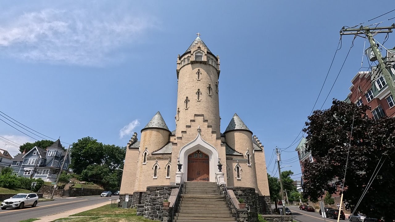 ⁴ᴷ⁶⁰ Walking downtown Port Chester, New York