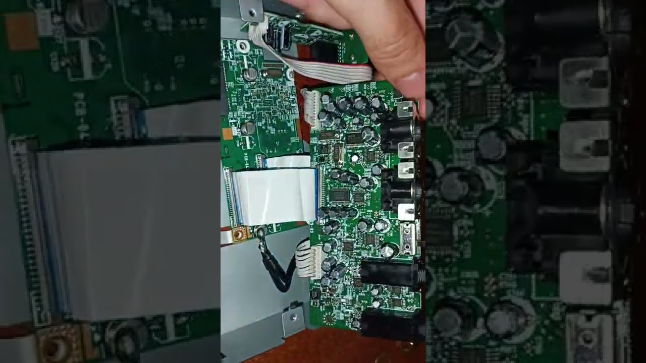 zoom uac 2(insides)
