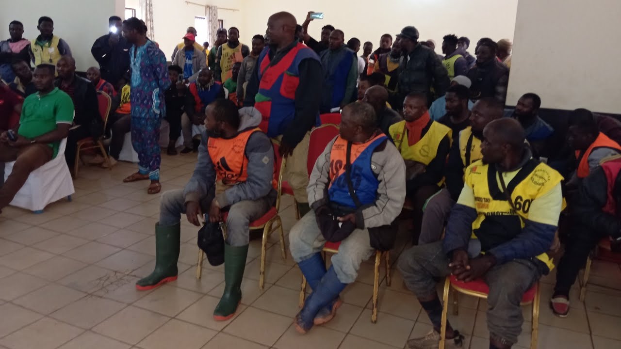 Dschang: LE SOUS-PRÉFET SIFFLE LA FIN DE LA RÉCRÉATION DANS LE SECTEUR DES MOTOS TAXIS.#mototaxis