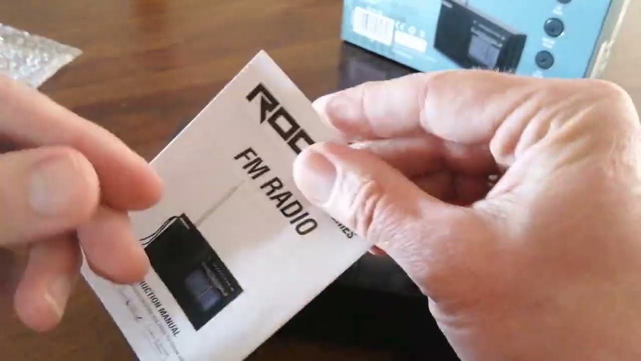ROCKA 11 band FM, MW, SW cheap $14 radio unboxing, first look (Kchibo 9813 clone)
