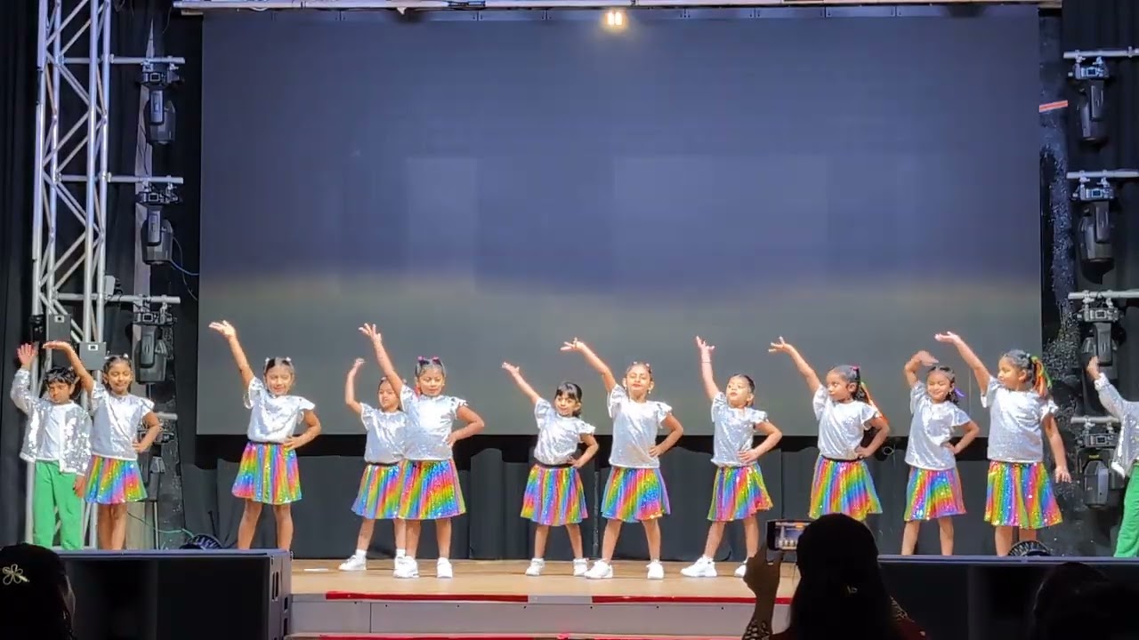 Cute Performance by Chipmunks from D4 Dance - Divya Melvin Choreography 