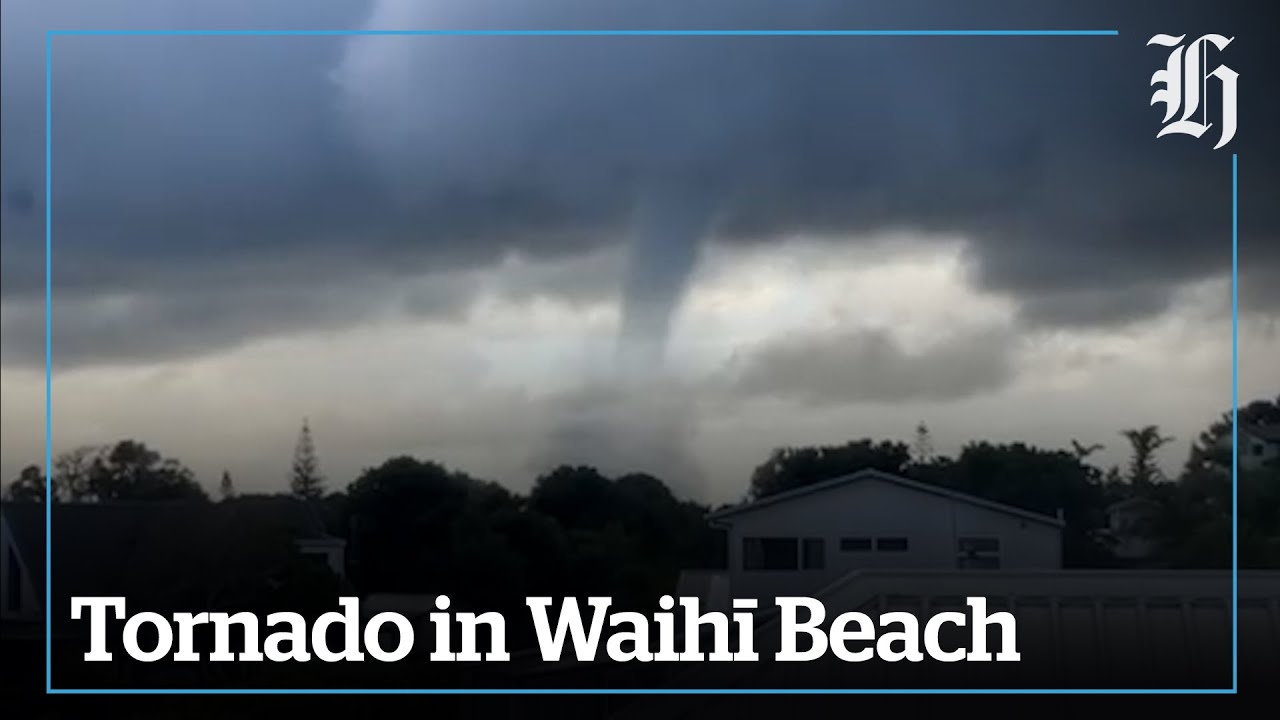 Waihī Beach tornado rips roof of house, sweeps through town | nzherald.co.nz