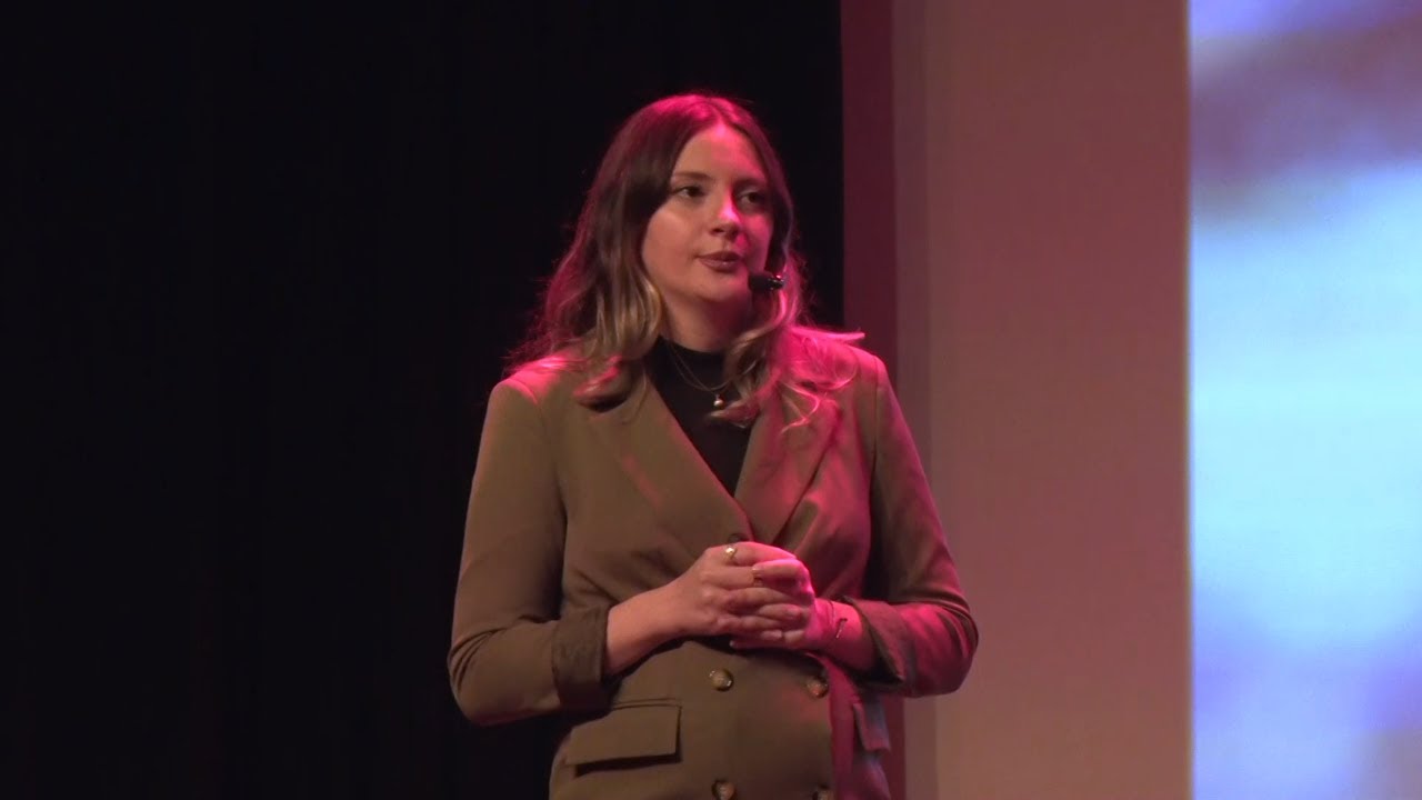 Kendini Tanıma Yolculuğu: “Ben Kimim?” | Nefise Shaban | TEDxGüç Kardeşler Anadolu Lisesi