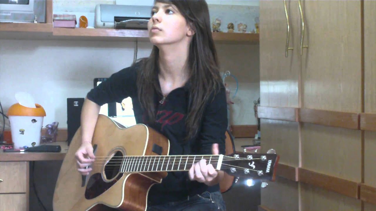 Juliana Vieira : Turn if off - Paramore (acoustic)
