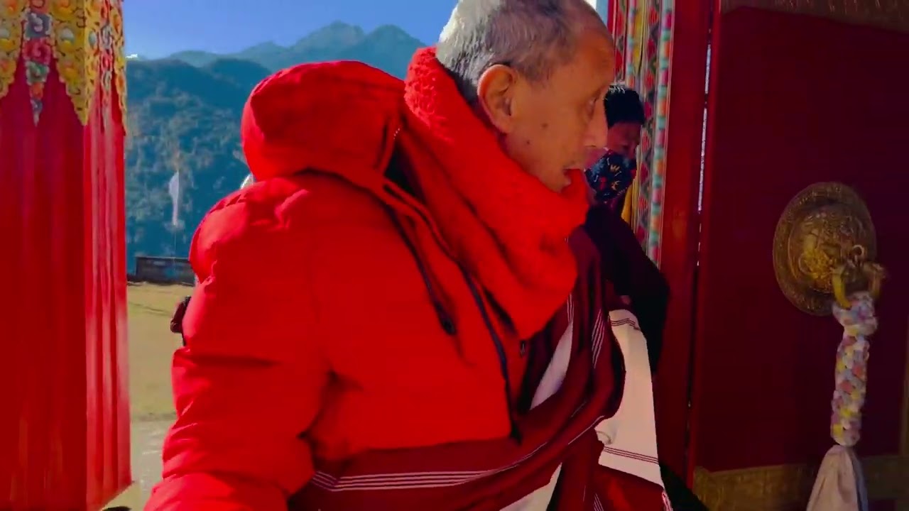 Long Life Offering for Lama Rigdzin Phuntsok in Pemakod