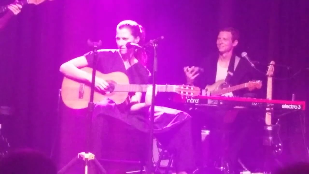 ALDOUS HARDING The Barrel LIVE 6/20/22 Dallas TX