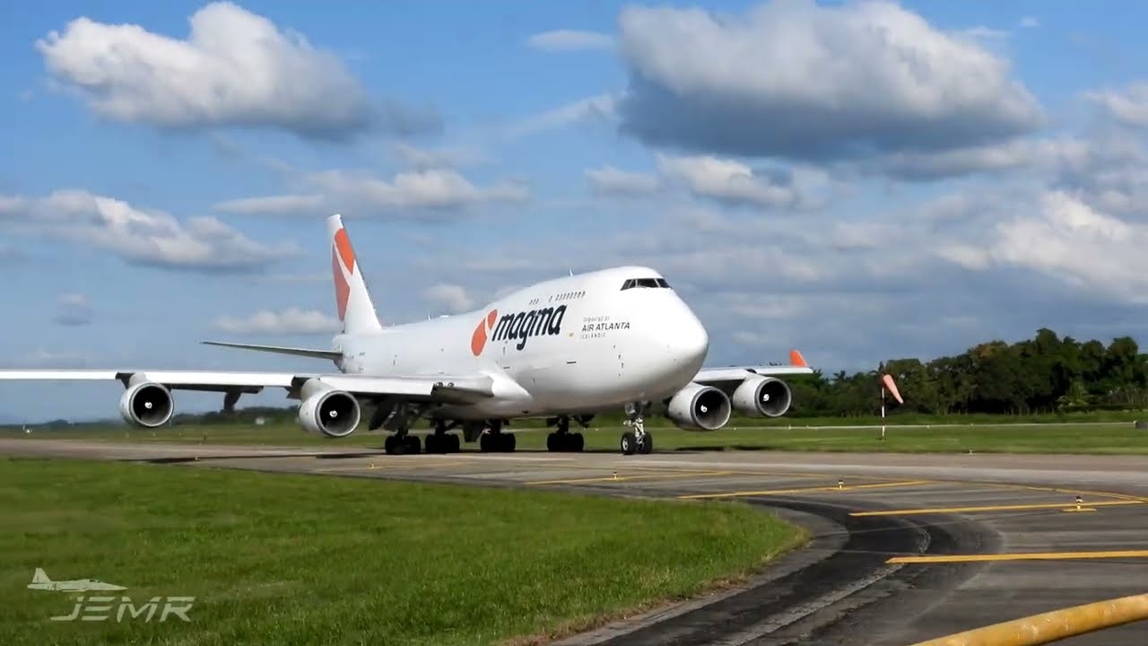 Boeing 747-400F de magma Aviation Landing at Ramon Villeda Morales, MHLM