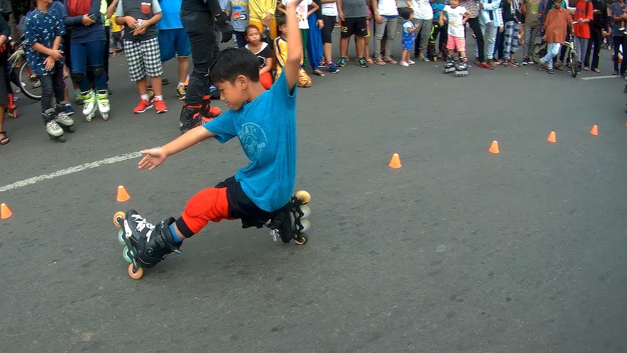 Inline Skating Freestyle. Kasut Roda Skill part 1
