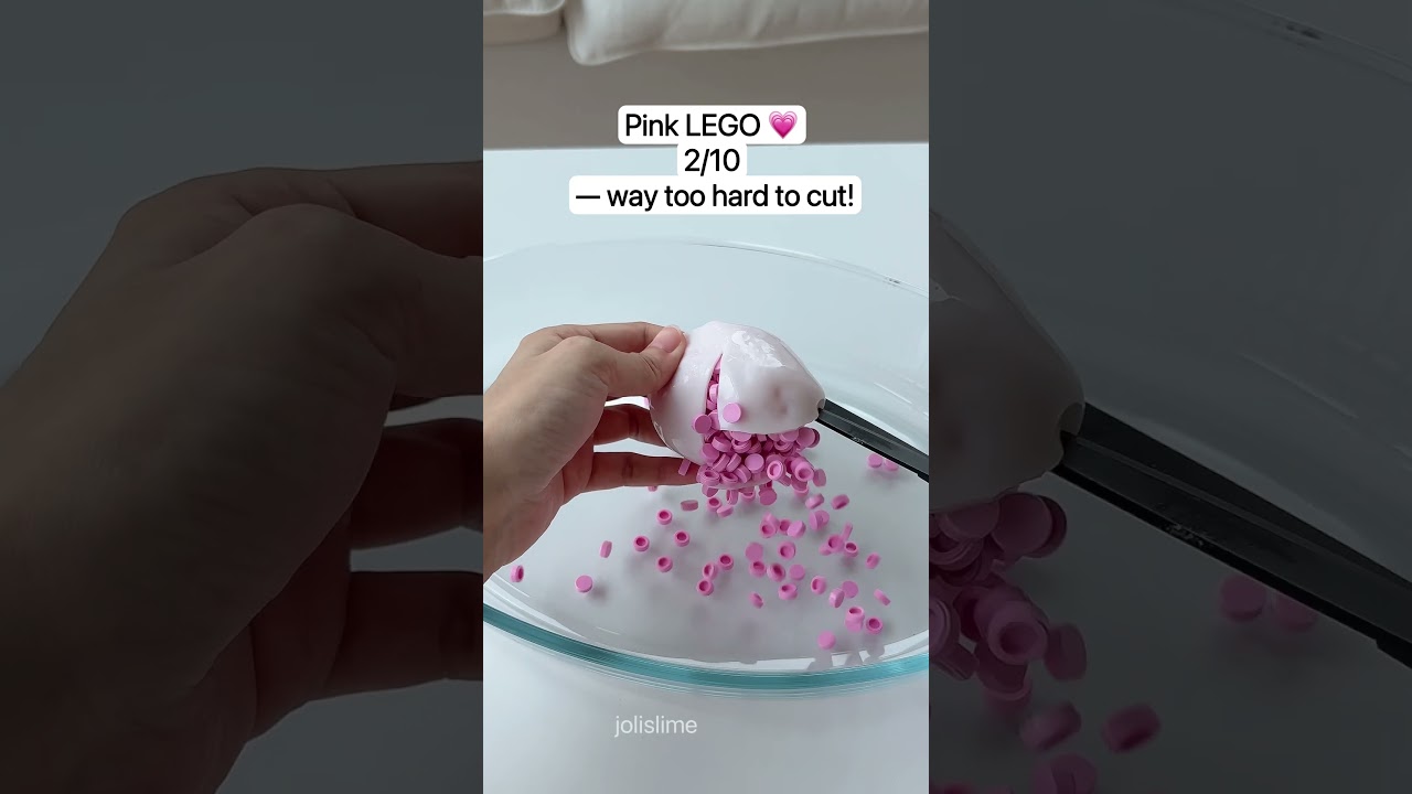 ✂️ Cutting Stress Balls & Rating Them With Me &ndash; ASMR Edition! 🎧💯