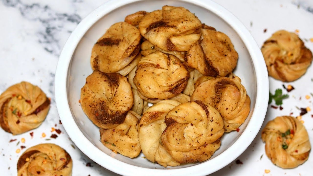 Peri Peri Masala Mathri Recipe #viralvideos #ytstudieo #hindufestival 