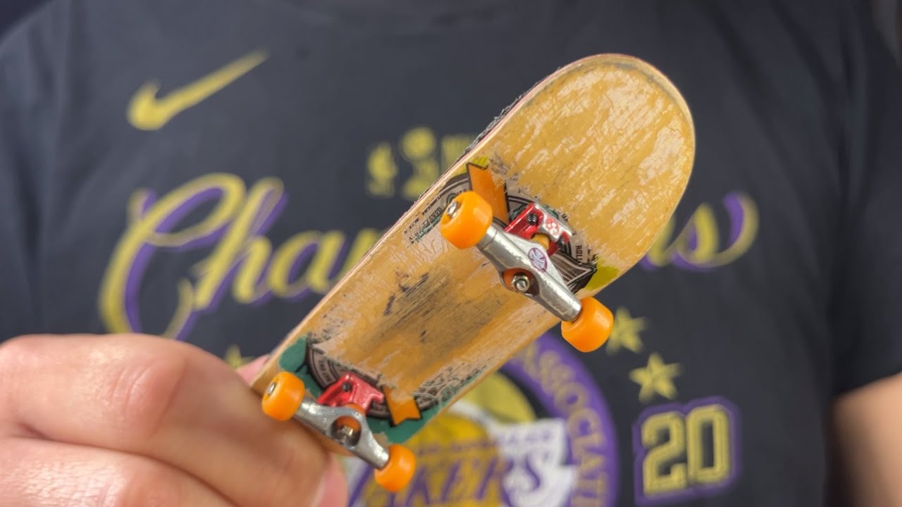 Setting Up My Old Tech Deck Expert Sk8 (Independent Trucks) *Rare Fingerboard*