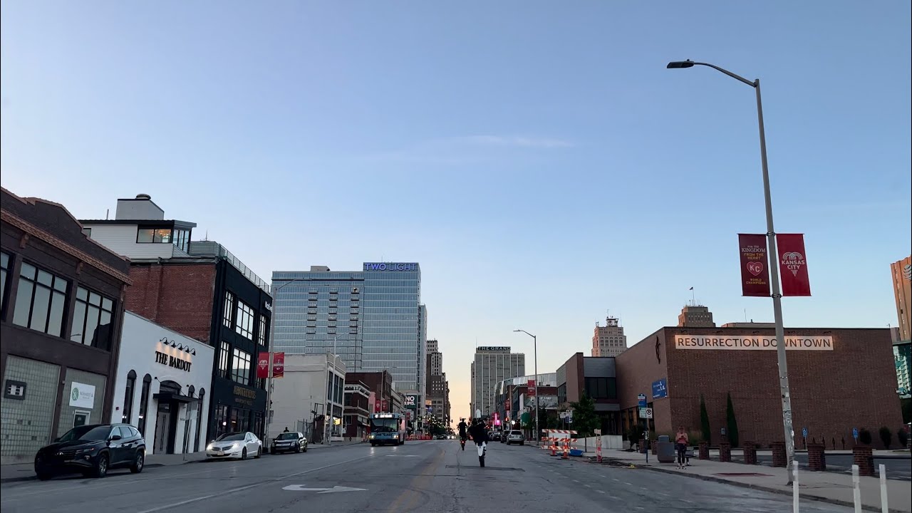 Some Sunset Driving In Downtown Kansas City, MO!