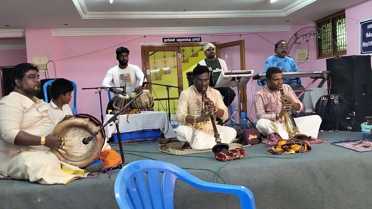 சின்னஞ் சிறிய வண்ணப்பறவை பாடல்